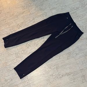 FIGS Yola Scrub Pants. Small, Navy.